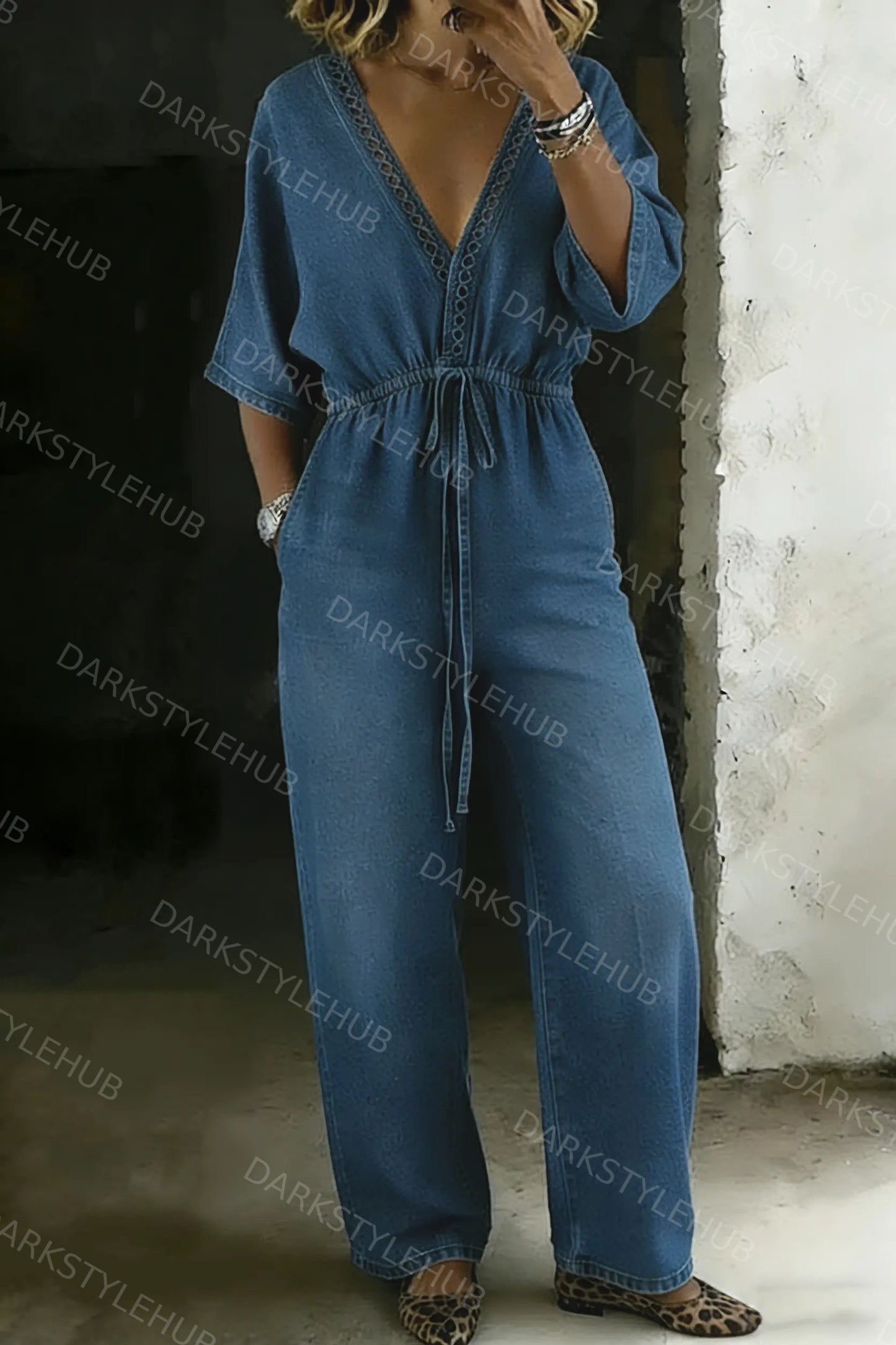 Women's Casual V-neck Loose-fitting Drawstring Waist Denim Jumpsuit